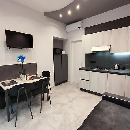 Twin Rivers Apartment *